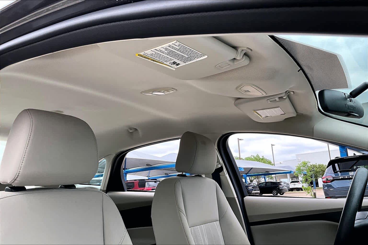 Used 2015 Ford Focus SE image 14