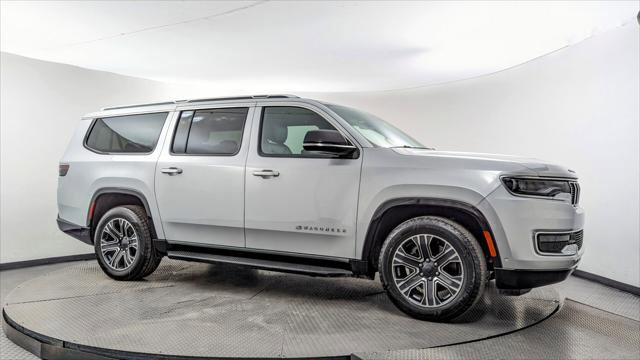 Used 2024 Jeep Wagoneer L Series II RWD image 11