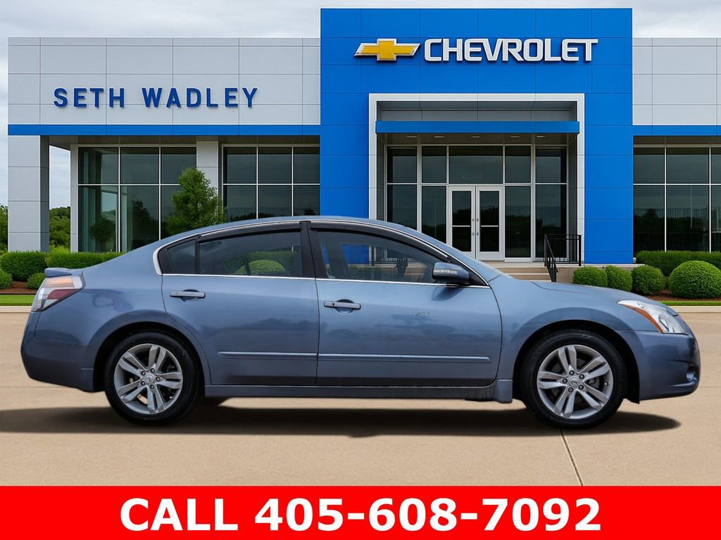 Used 2012 Nissan Altima 3.5 SR w/ Sport Pkg FWD image 8