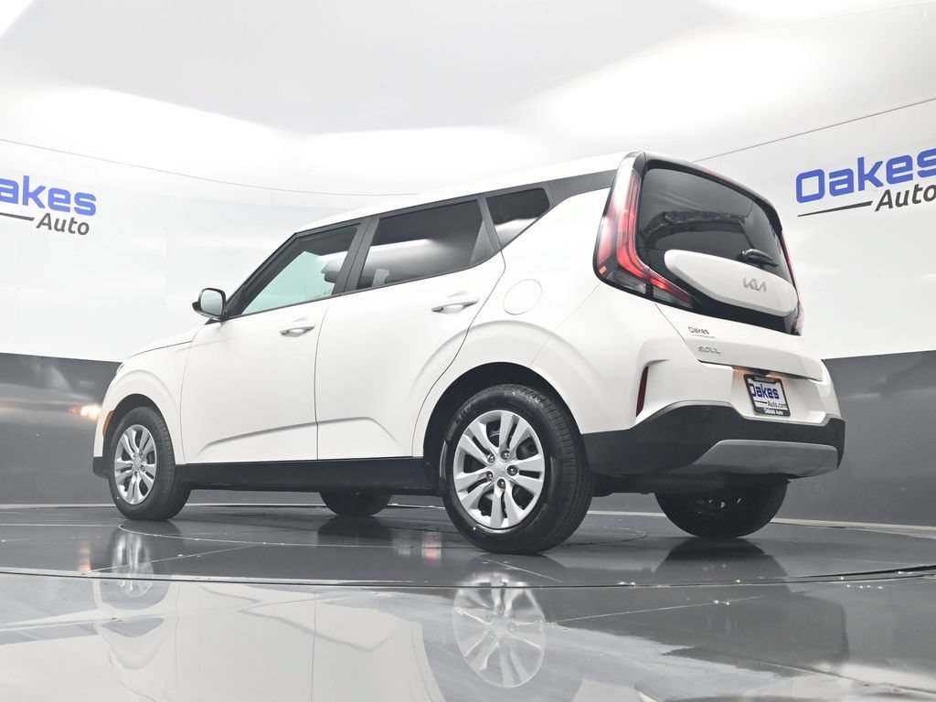 Used 2023 Kia Soul LX FWD image 37