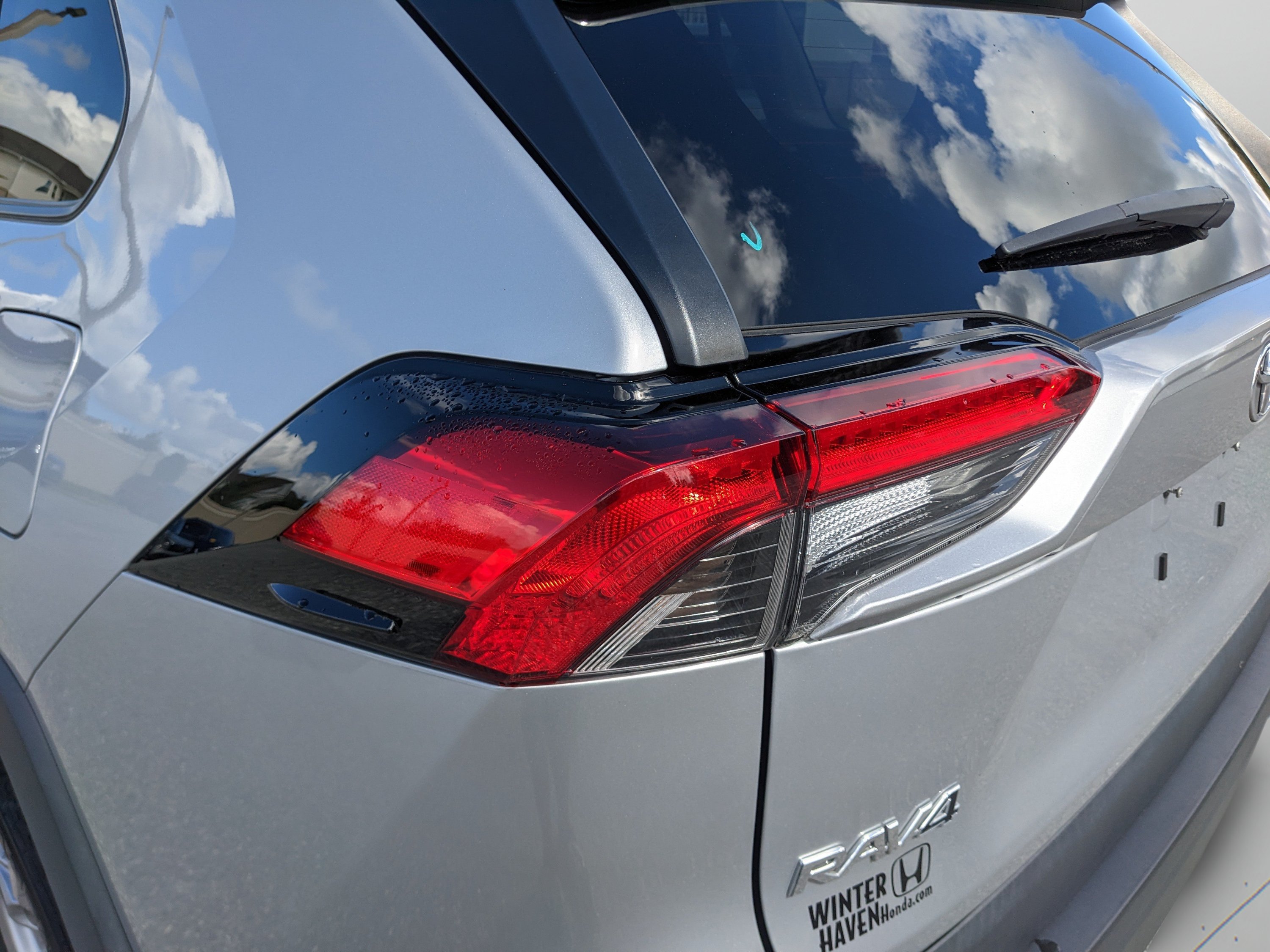 Used 2022 Toyota RAV4 XLE FWD image 39
