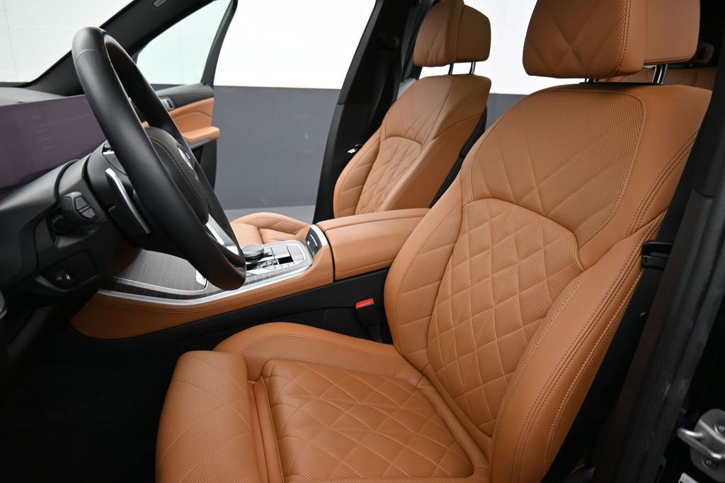Used 2024 BMW X5 xDrive40i w/ Premium Package AWD/4WD image 11