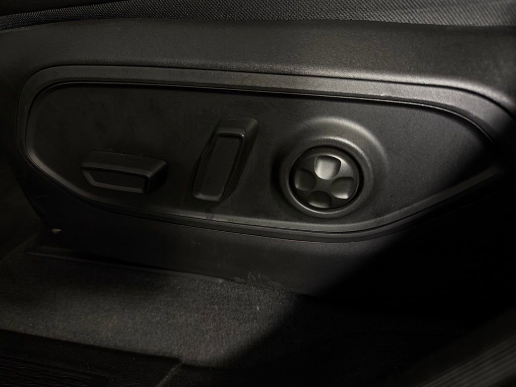 Used 2022 Jeep Grand Cherokee Limited 4xe w/ Luxury Tech Group II image 25