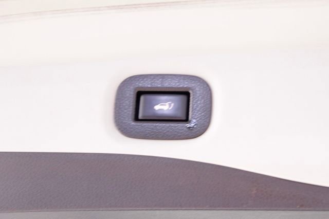 Used 2020 Nissan Rogue SV image 21