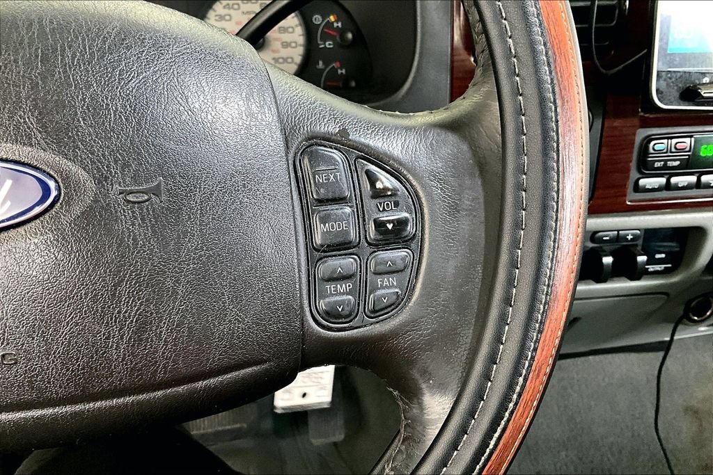 Used 2006 Ford F250 XL AWD/4WD image 12