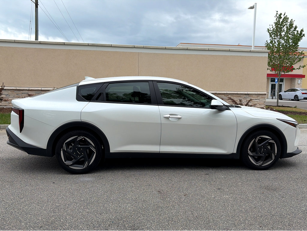 Used 2025 Kia K4 EX FWD image 29