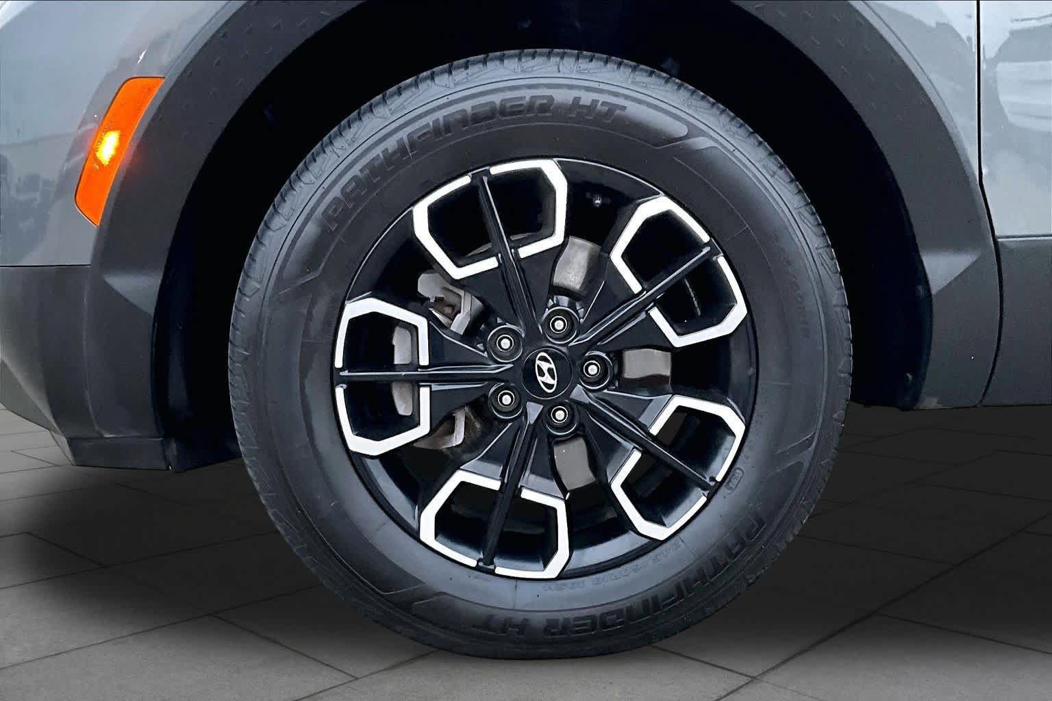 Used 2022 Hyundai Santa Cruz SEL AWD/4WD image 11