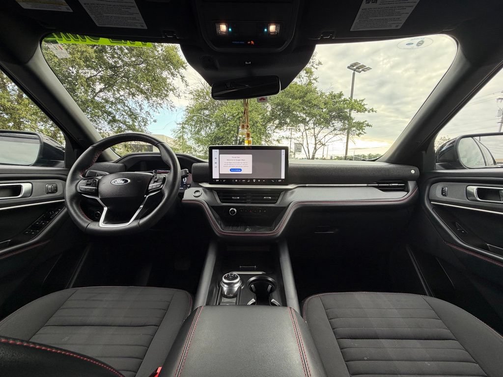 Used 2025 Ford Explorer ST-Line w/ Premium Package RWD image 29