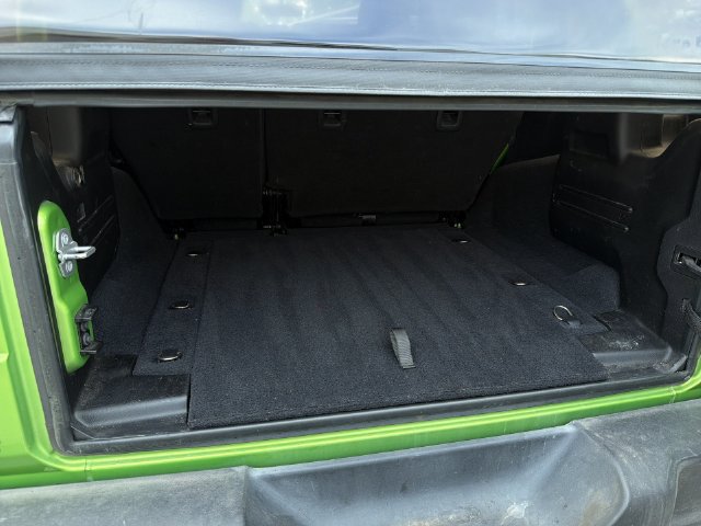Used 2019 Jeep Wrangler Unlimited Sport AWD/4WD image 38