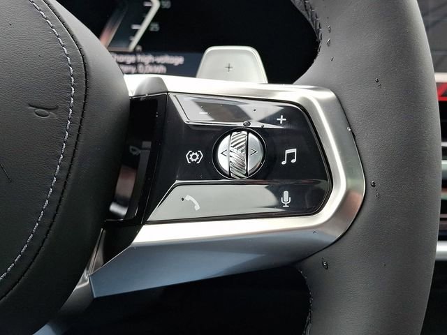 New 2026 BMW 750e xDrive image 19