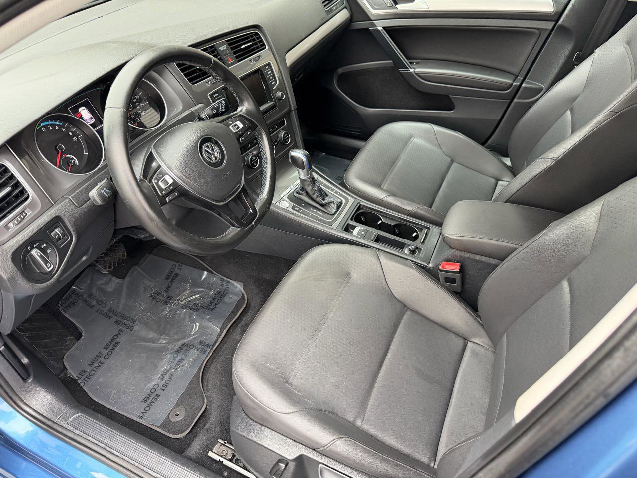 Used 2015 Volkswagen e-Golf SEL Premium image 11