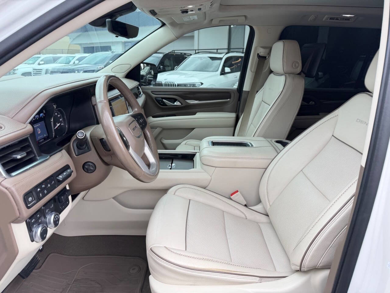 Used 2021 GMC Yukon XL Denali w/ Denali Ultimate Package image 47