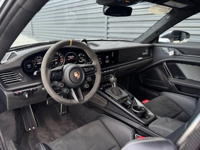Used 2025 Porsche 911 GT3 RS RWD image 4