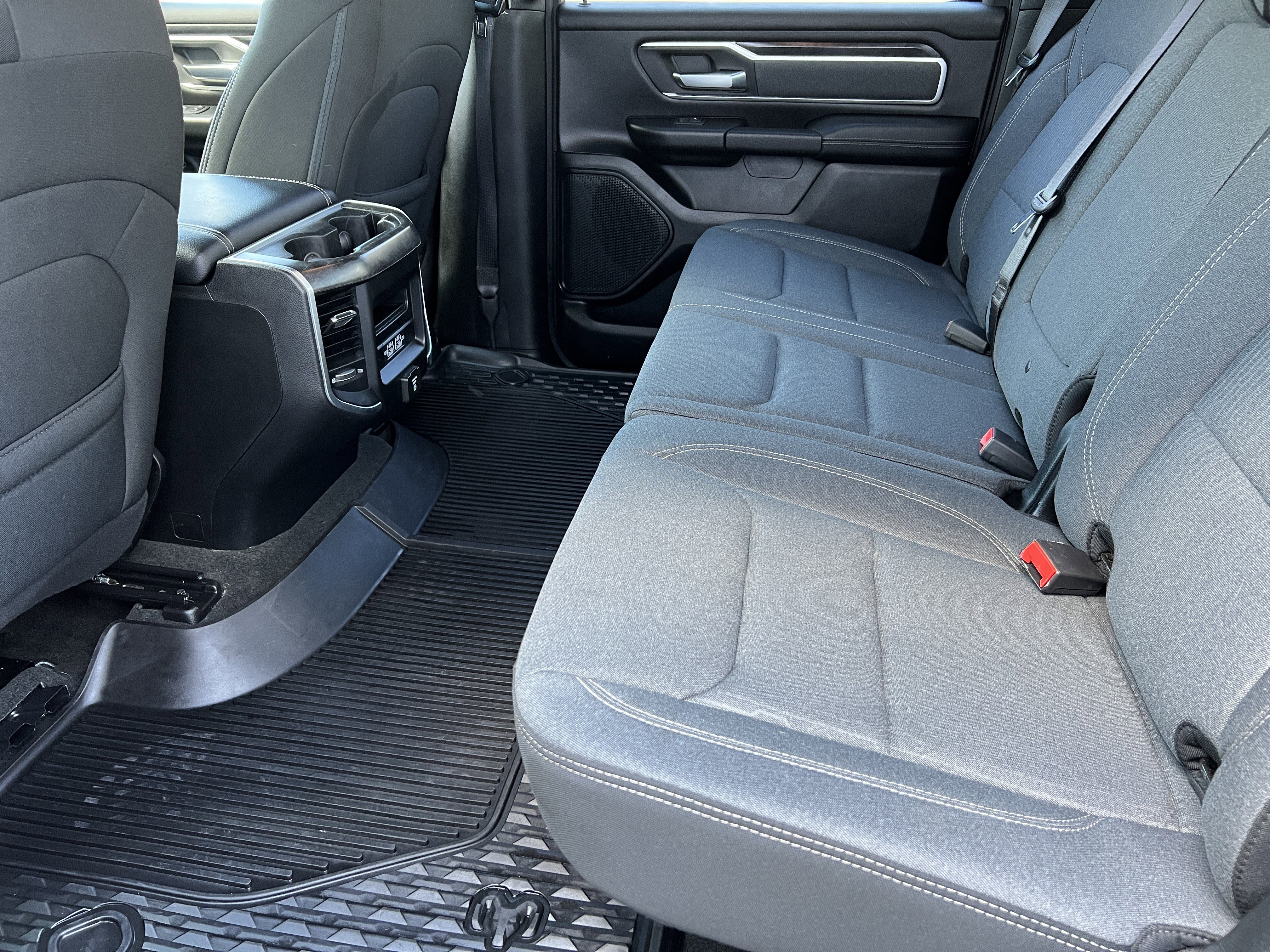 Used 2021 RAM 1500 Big Horn image 17