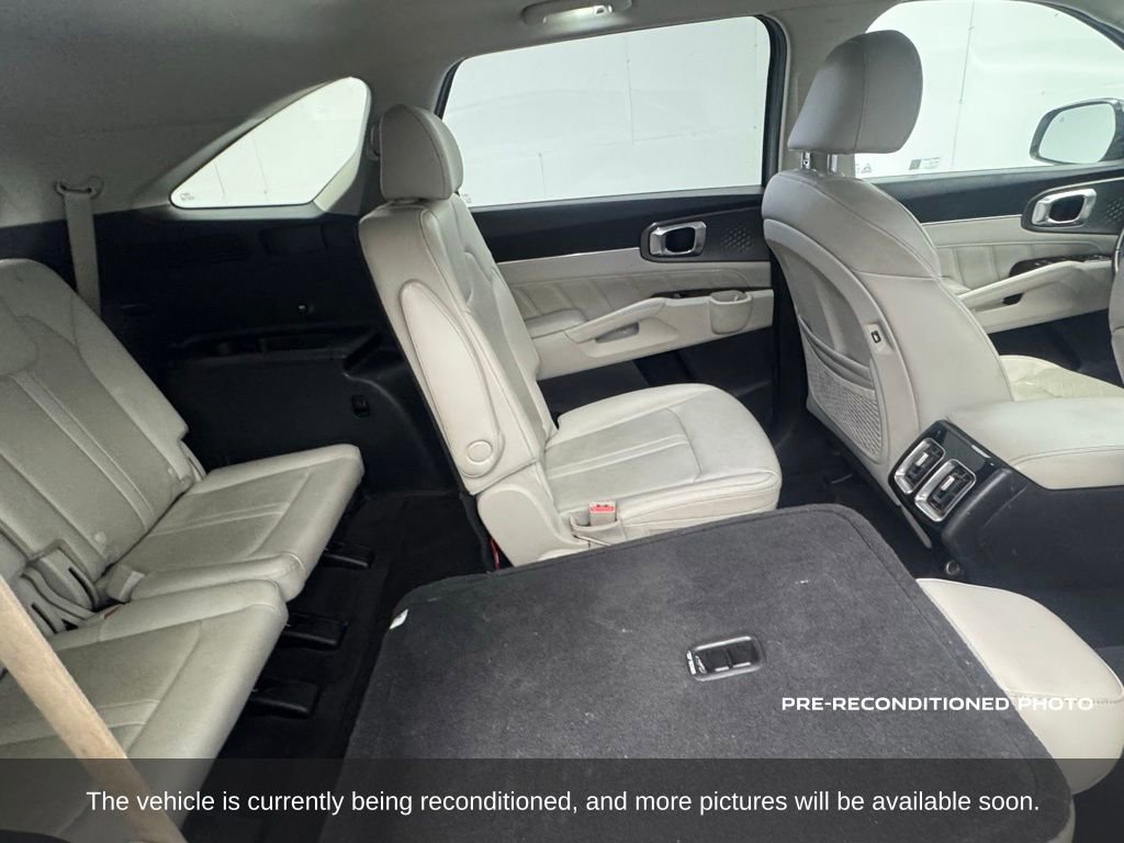 Used 2023 Kia Sorento SX FWD image 12