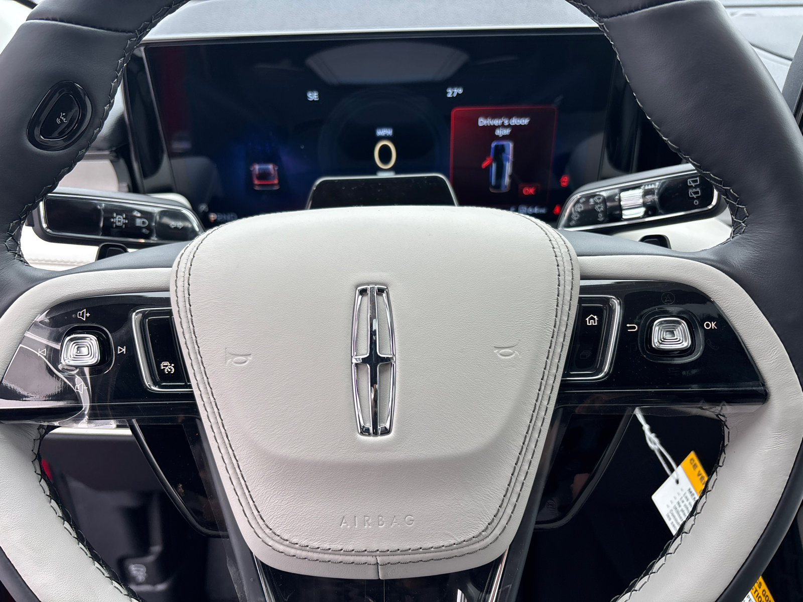 New 2026 Lincoln Aviator Reserve image 16