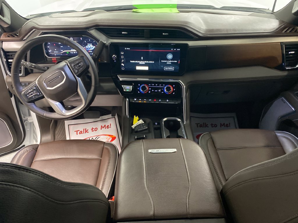 Used 2024 GMC Sierra 2500 Denali w/ Denali Reserve Package AWD/4WD image 19