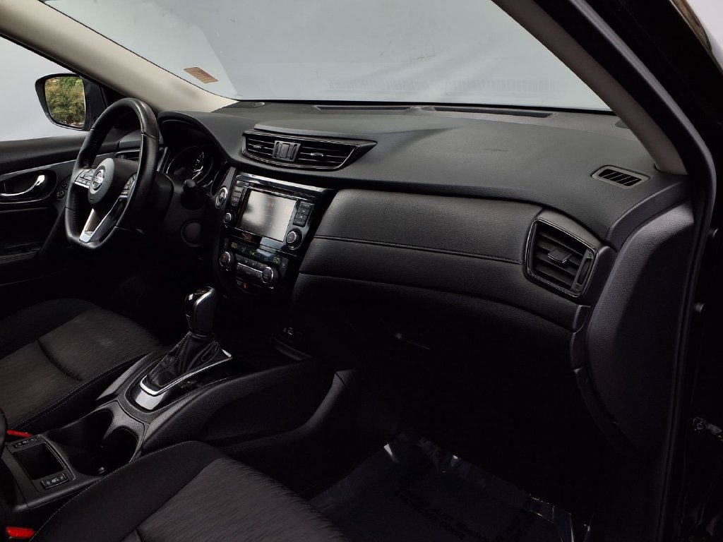 Used 2020 Nissan Rogue SV AWD/4WD image 35