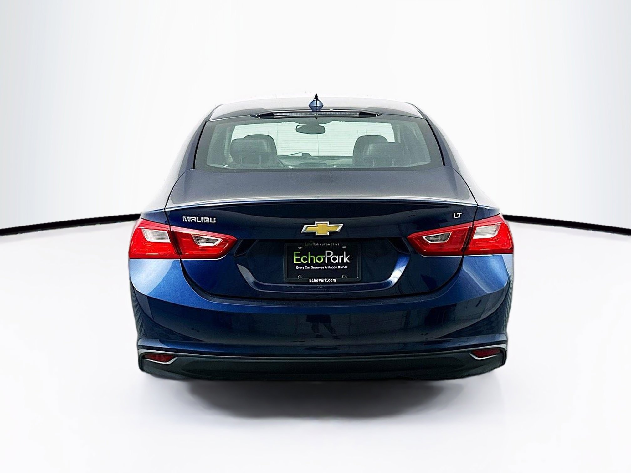 Used 2016 Chevrolet Malibu LT w/ Leather Package FWD image 7