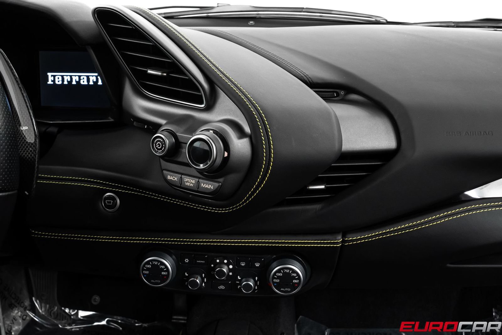 Used 2018 Ferrari 488 GTB RWD image 32