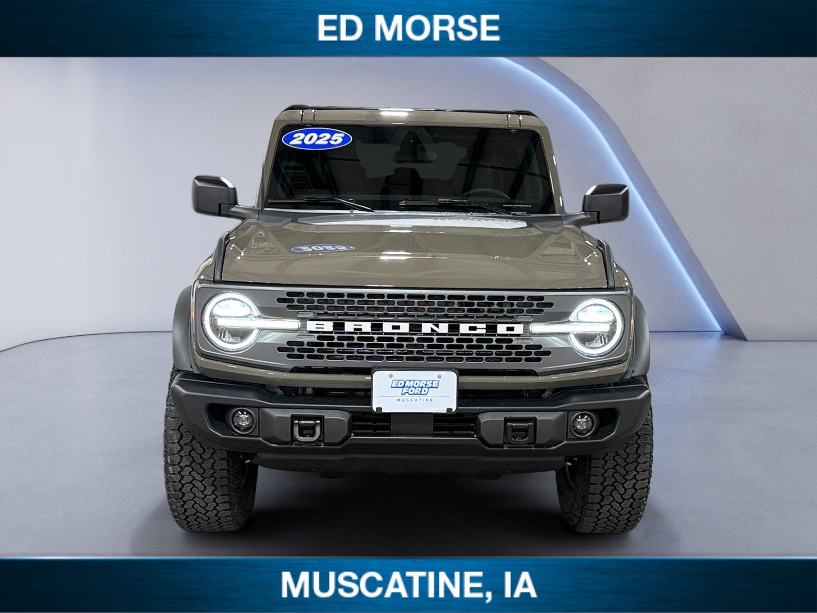 New 2025 Ford Bronco Badlands image 8