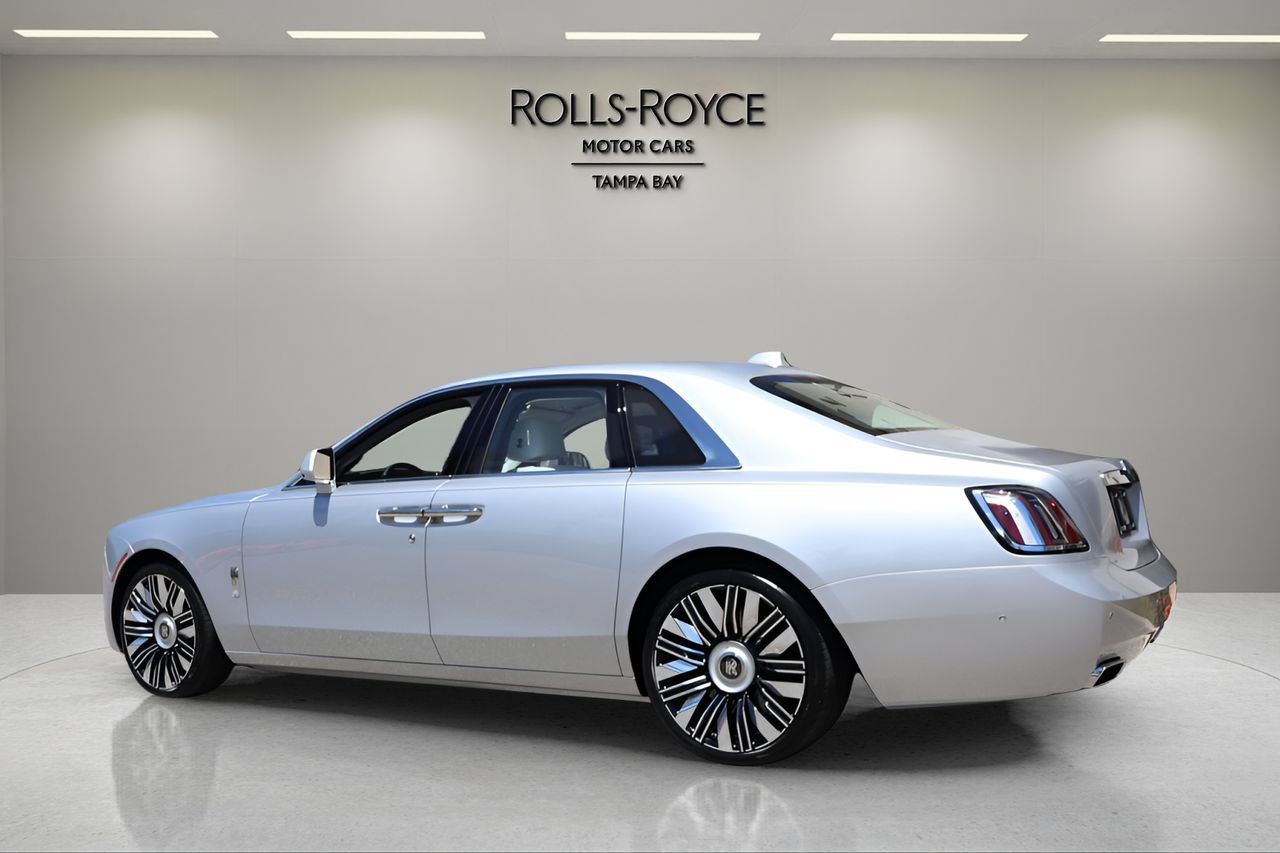 New 2027 Rolls-Royce Ghost AWD/4WD image 5