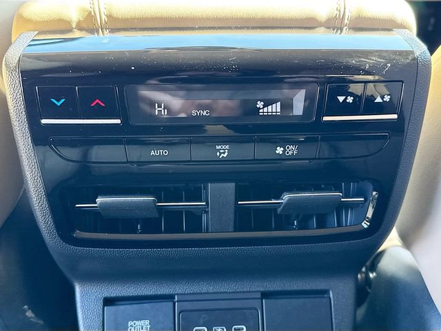 Used 2025 Acura MDX w/ Technology Package image 29