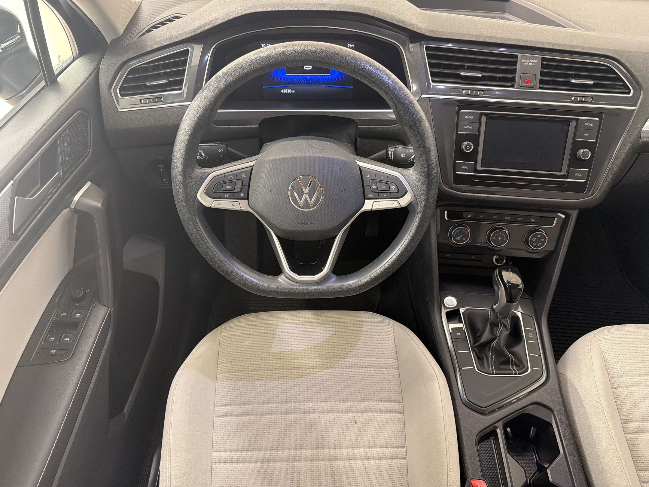 Used 2023 Volkswagen Tiguan S FWD image 26