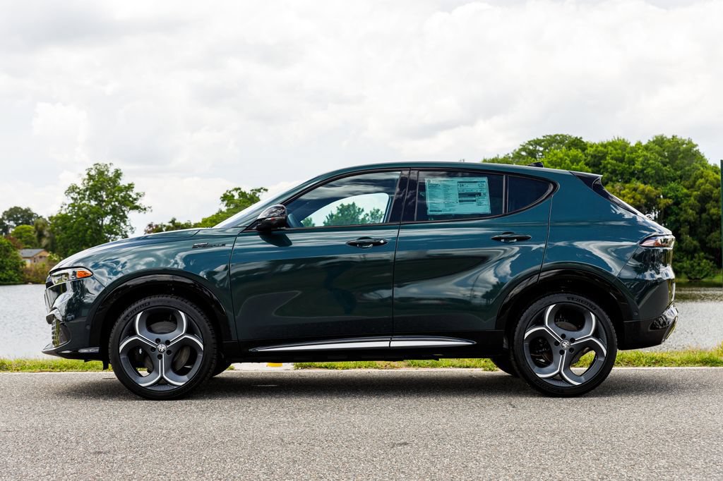 New 2026 Alfa Romeo Tonale w/ Active Assist Package AWD/4WD image 6