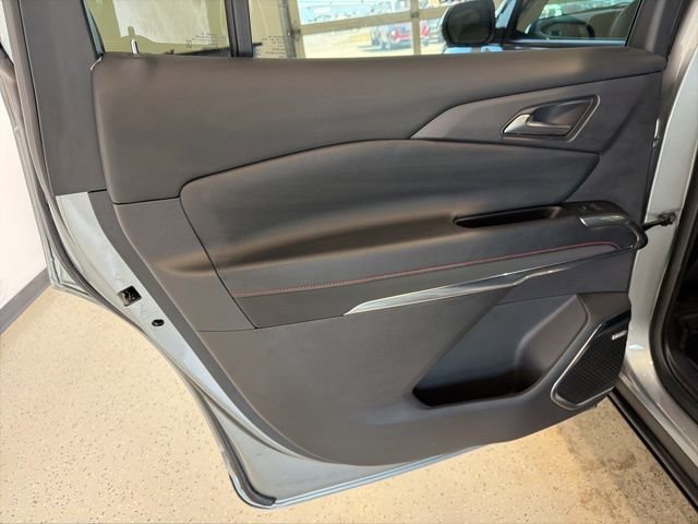 Used 2025 Chevrolet Traverse Z71 w/ Enhanced Driving Package image 47