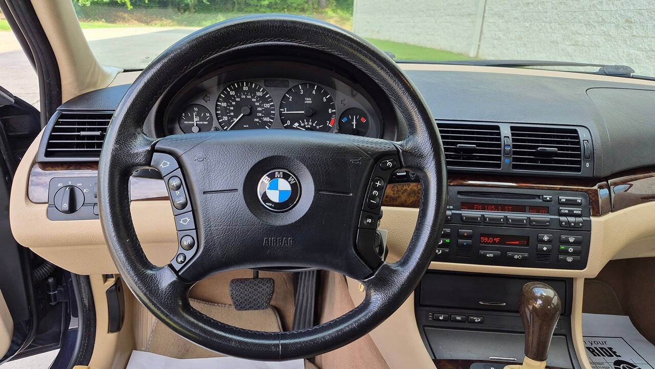 Used 2004 BMW 325xi Sedan AWD/4WD image 35