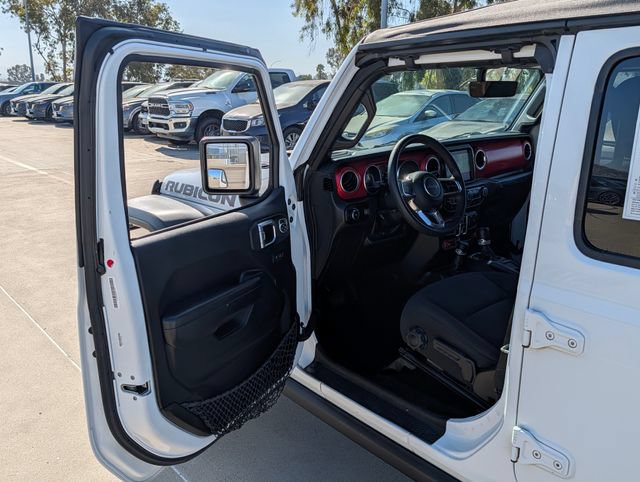 Used 2023 Jeep Wrangler Unlimited Rubicon AWD/4WD image 34