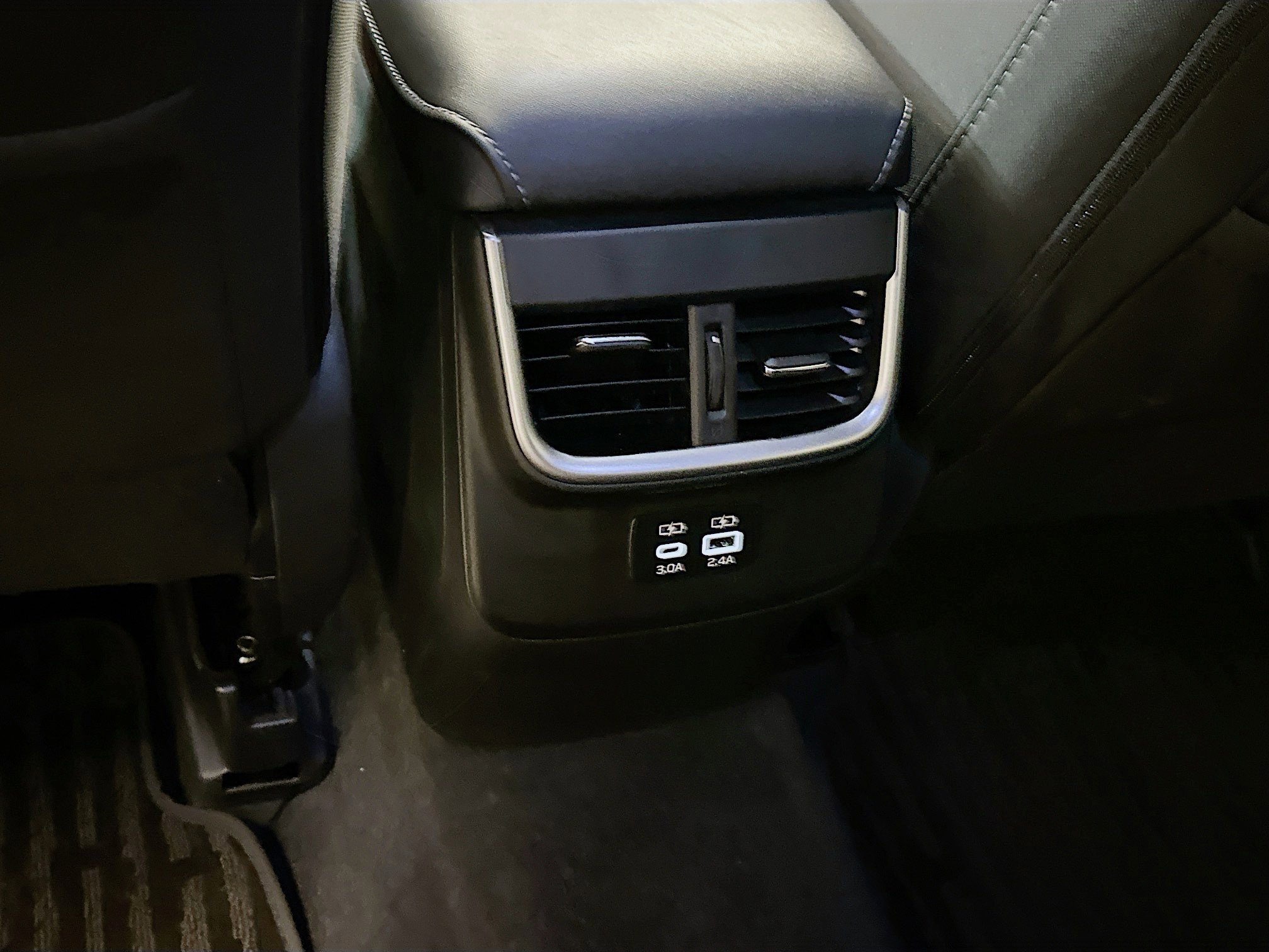 Used 2025 Subaru Outback Premium image 29