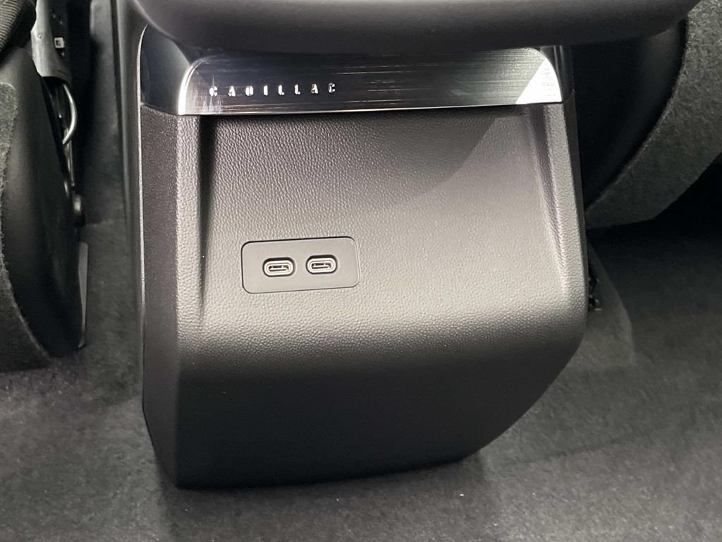 New 2026 Cadillac Lyriq Sport AWD/4WD image 17