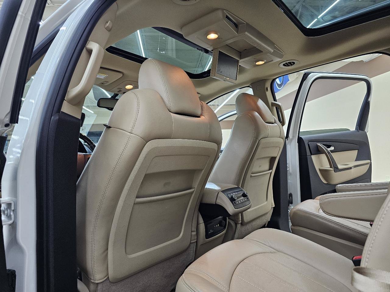 Used 2012 GMC Acadia Denali FWD image 26