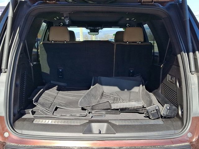 Used 2023 Chevrolet Tahoe Premier AWD/4WD image 28