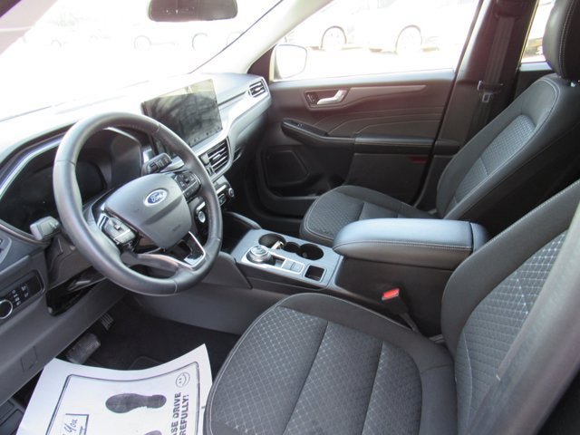 Used 2023 Ford Escape Active w/ Tech Pack #2 AWD/4WD image 8