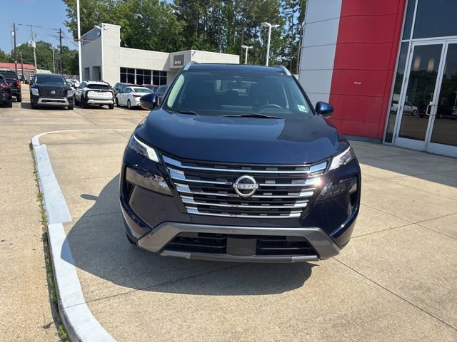 Used 2024 Nissan Rogue SL w/ SL Premium Package FWD image 2