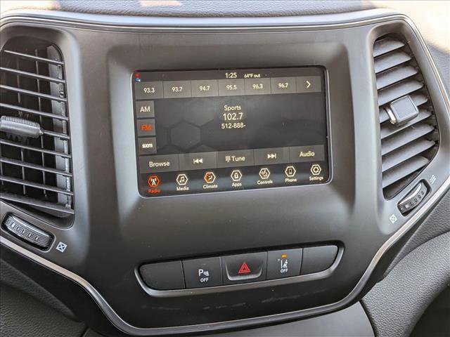 Used 2021 Jeep Cherokee Latitude Plus w/ Mopar Interior Package FWD image 12
