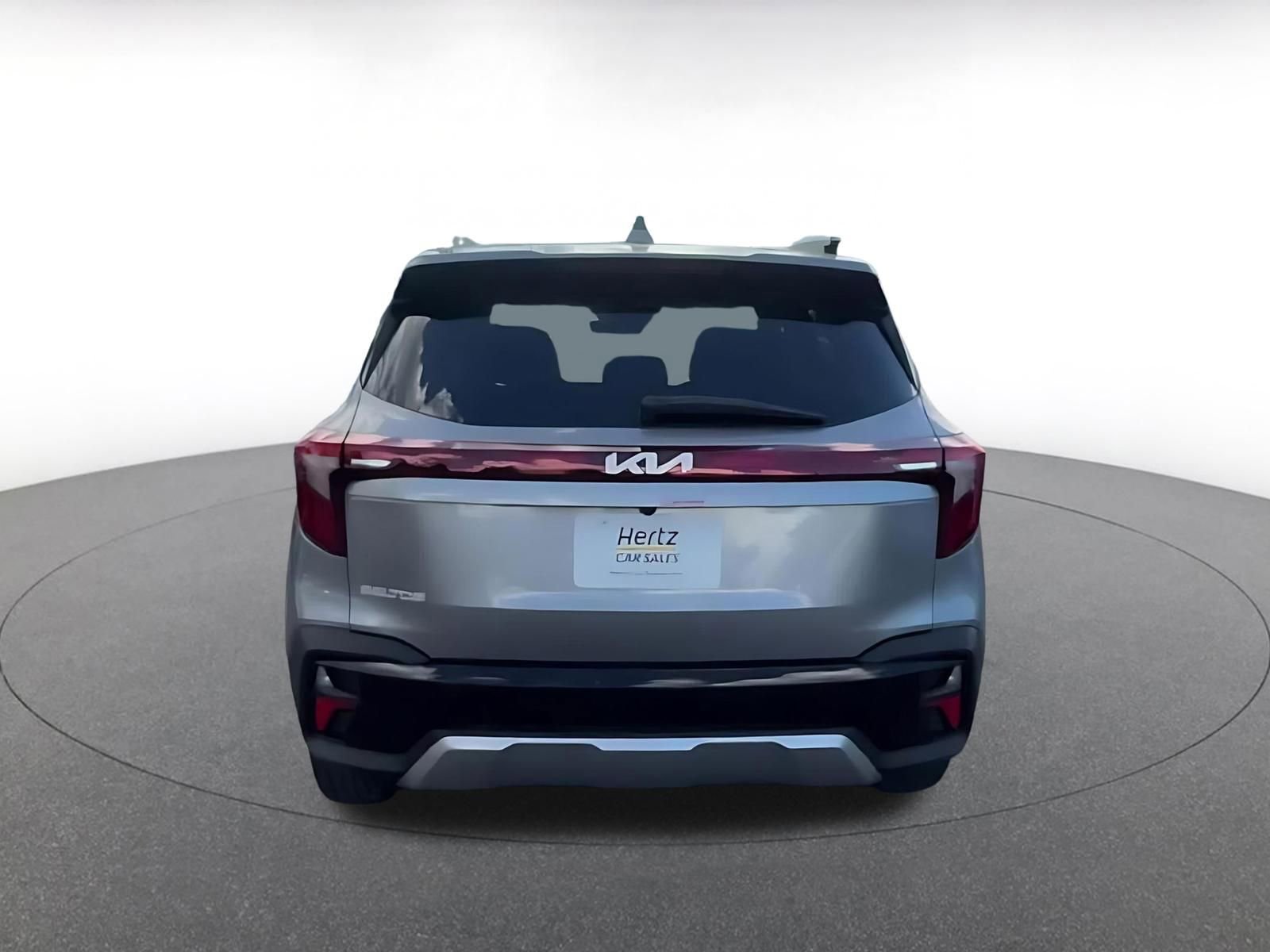 Used 2025 Kia Seltos S FWD image 12