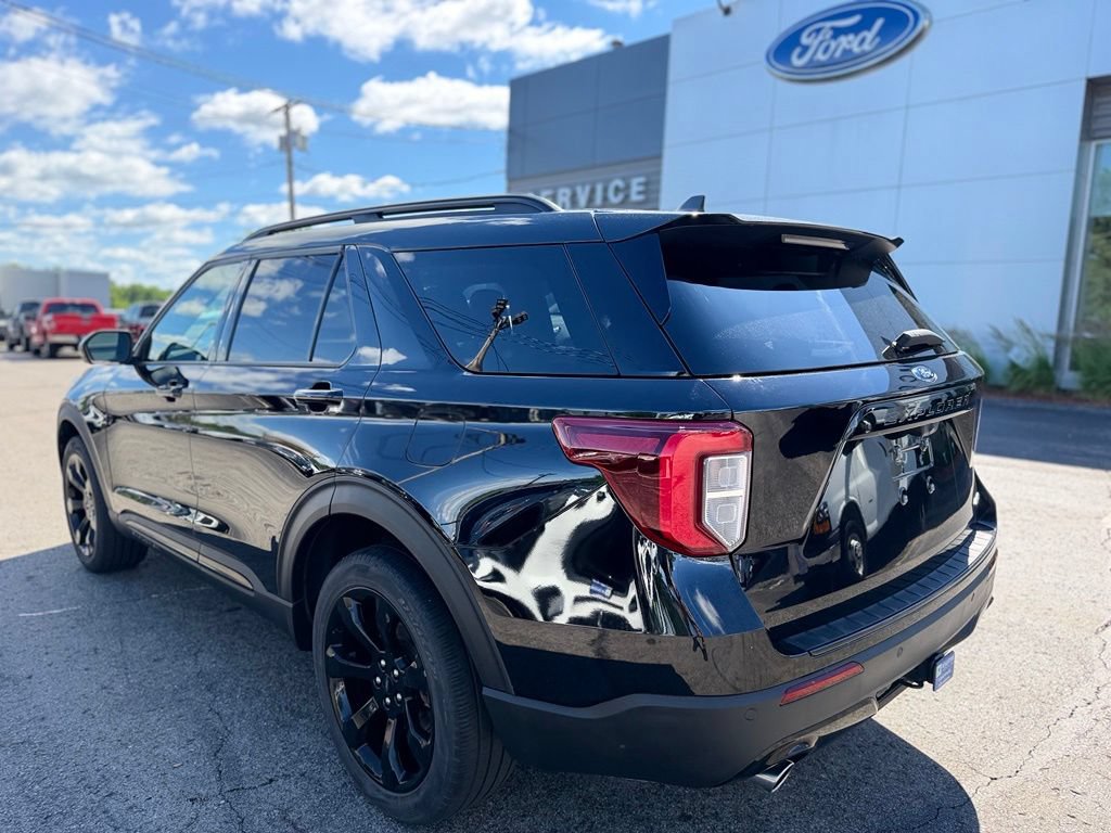 Used 2023 Ford Explorer ST-Line w/ Class IV Trailer Tow Package AWD/4WD image 7