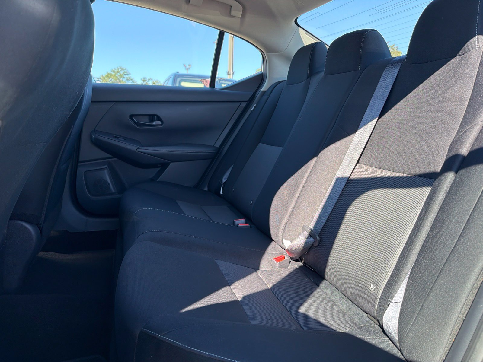 Used 2025 Nissan Sentra SV FWD image 12