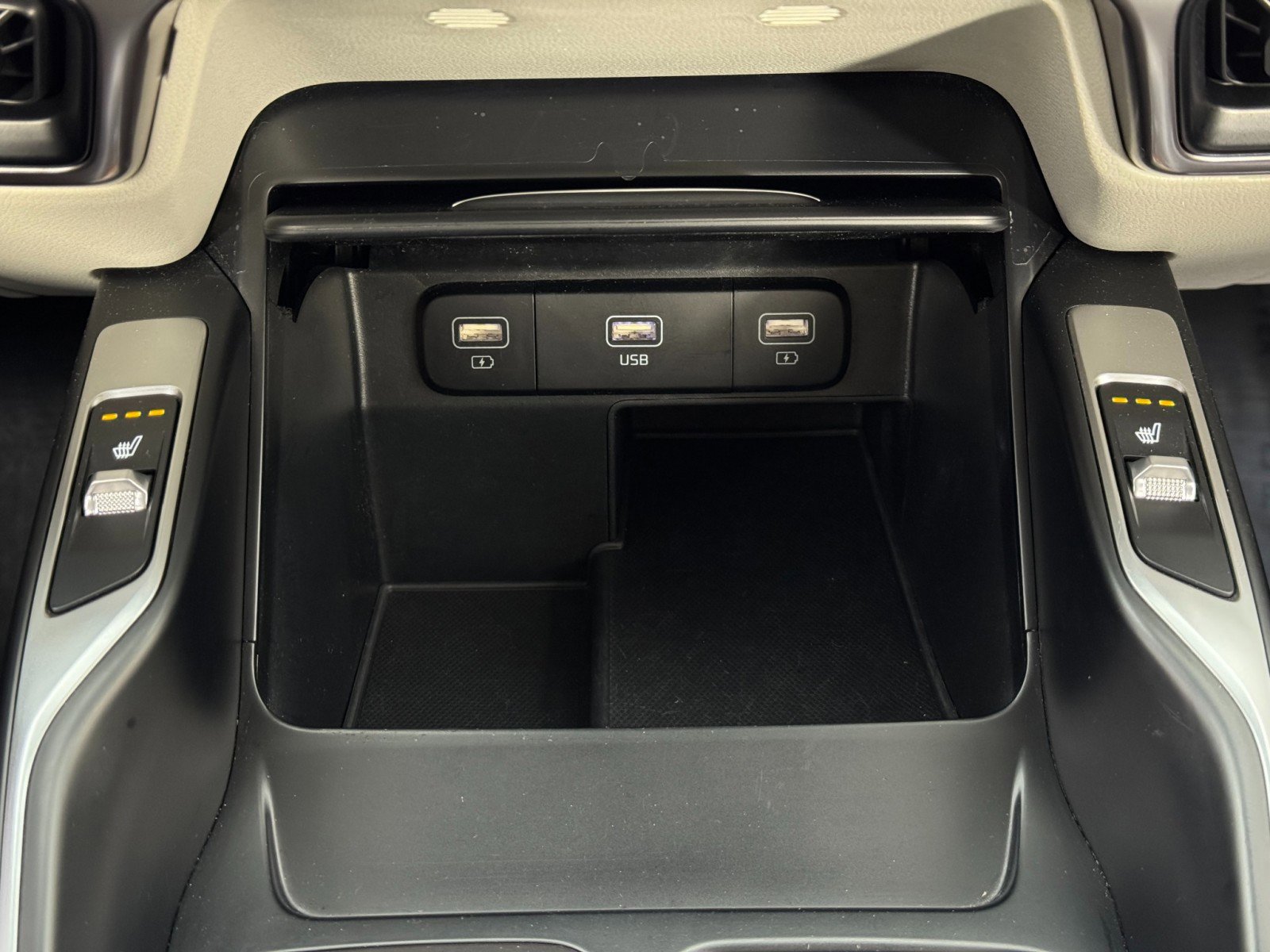 Used 2021 Kia Sorento S image 25