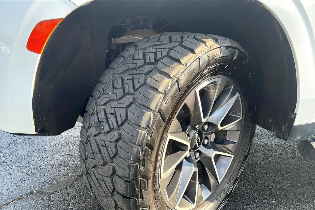 Used 2021 Chevrolet Tahoe Z71 w/ Z71 Signature Package image 37