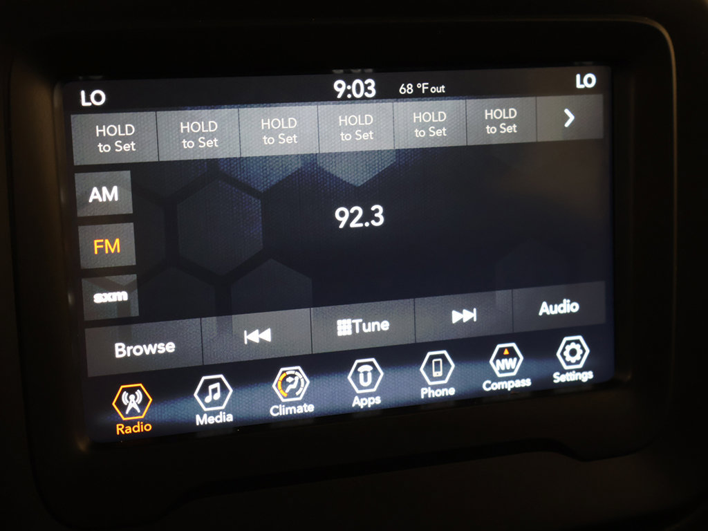 Used 2019 Jeep Renegade Latitude AWD/4WD image 38