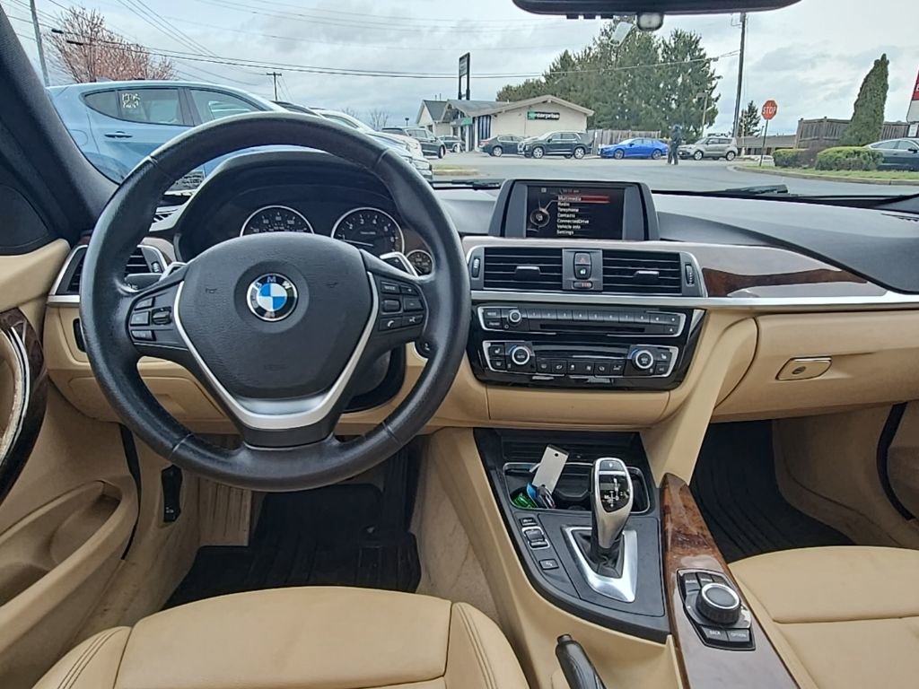 Used 2016 BMW 328i xDrive 328i xDrive image 2