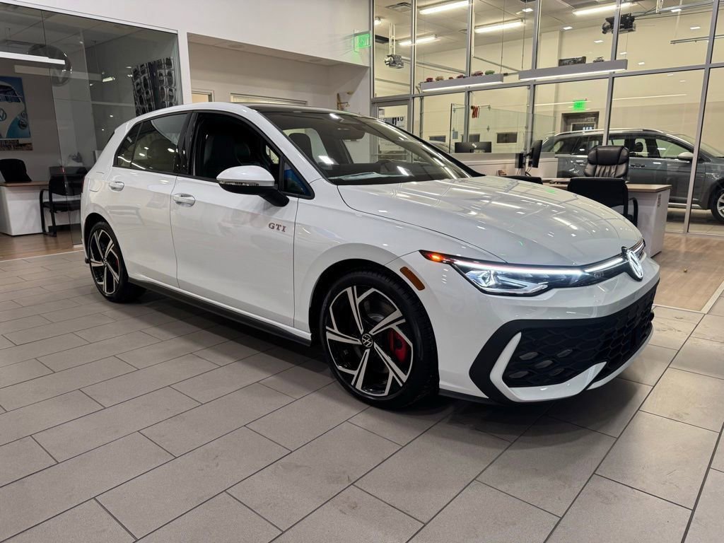 New 2026 Volkswagen GTI SE image 1
