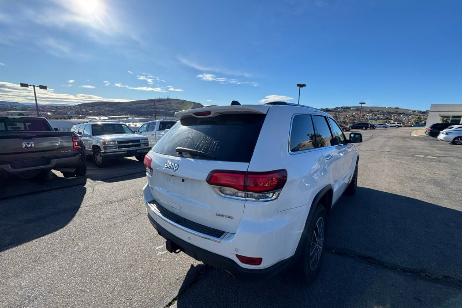Used 2020 Jeep Grand Cherokee Limited w/ Trailer Tow Group IV image 5