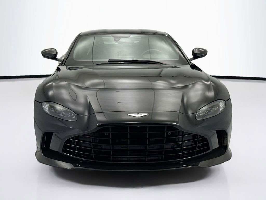 Used 2023 Aston Martin V12 Vantage image 2