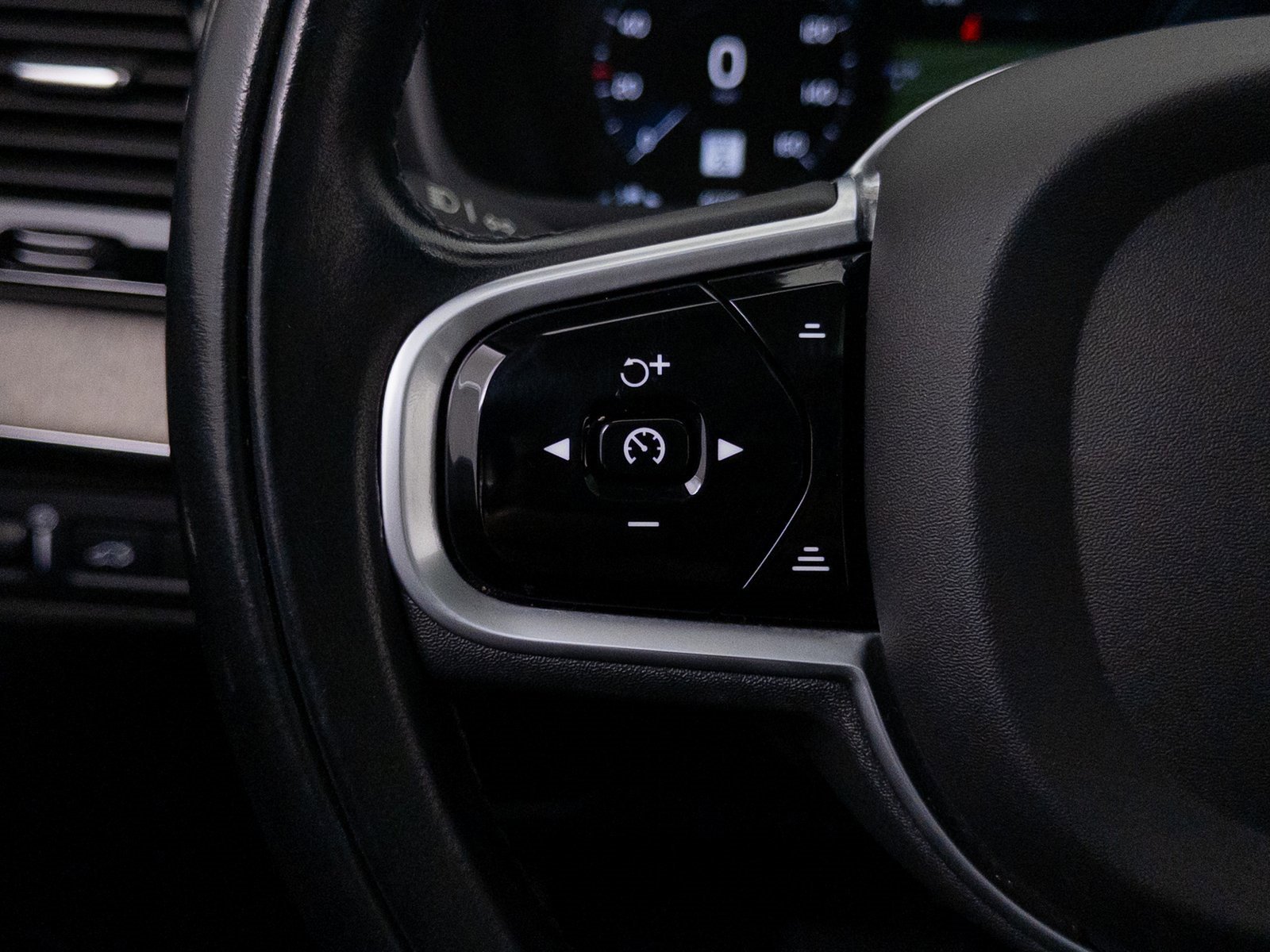 Used 2022 Volvo XC90 T8 Inscription w/ Advanced Package image 21